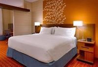 فیرفیلد این اند سویتز اسالت لاک سیتی دونتون