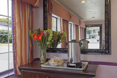 امریکاز بست والو این-ریچمند/سان فرانسیسو