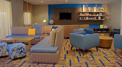 کورتیارد هوستون-وست ونیورسیتی