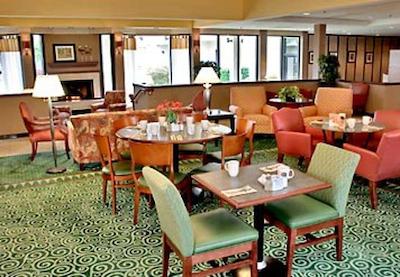 کورتیارد ویرجینیا بیچ نرفلک