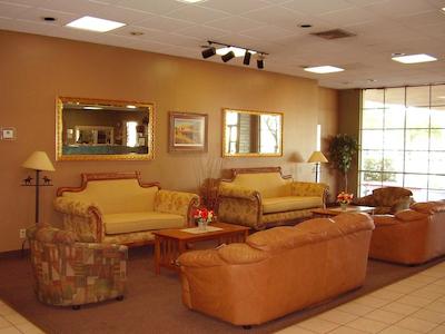 واکیشن این فنیکس