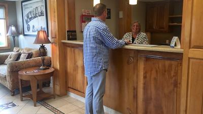 402 هتل د بیگ اُ