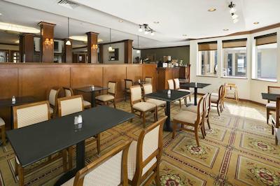 دز این اند سویتز اُماها