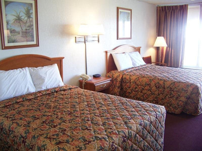 Traveler’s Inn and Suites Oklahoma City Airport