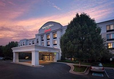 اسپرینگهیل سویتز لکسینگتون نیر د ونیورسیتی اُف کنتوکی