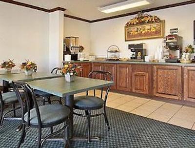 سوپر 8 اُکلاهما/فرنتیر سیتی