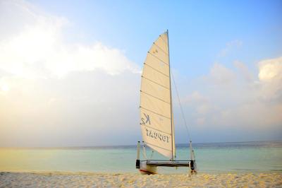 بیادهو آیلند