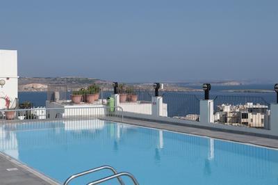 هتل سانتانا