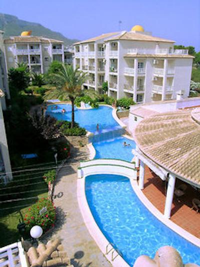 اُنا اُجیساکا گاردن