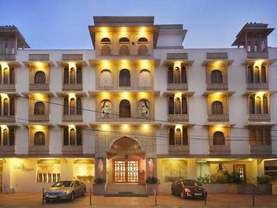 مانداکینی کسل