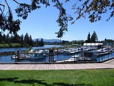 هوارد جهنسُن پرت آلبرنی