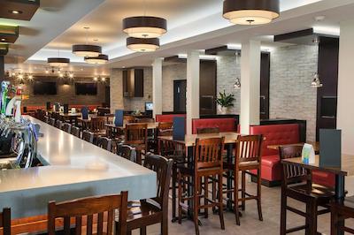 د برونسویک هتل کمپلکس