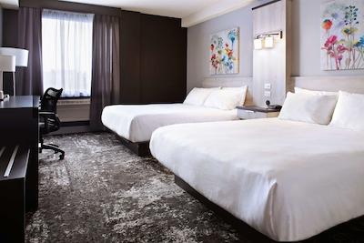 تراولج بای ویندهام آلما