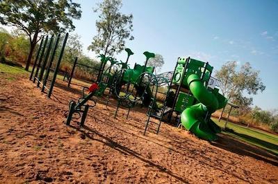 هم والی استیشن