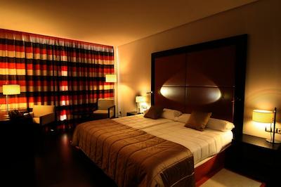 اتیرام گران هتل دن مانول