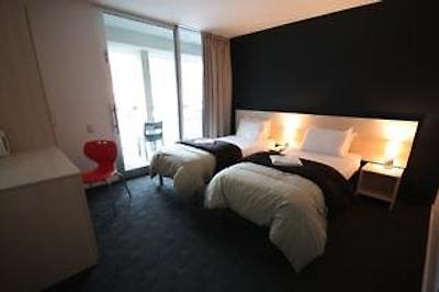 نمادز کویینستون