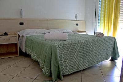 رسیدنس بیچ پارادیس