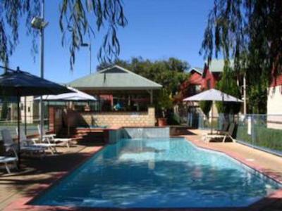 امالفی ریزرت بوسلتون