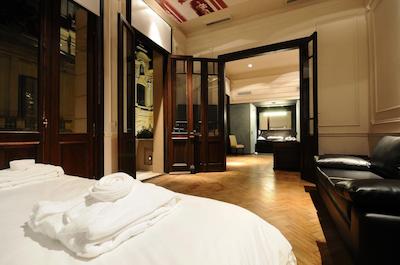 ساگاردی لفت اُستریا