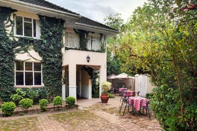 ریویربز گوست هوس