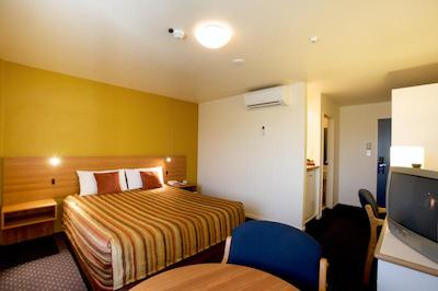 ونتورا این اند سویتز هامیلتون