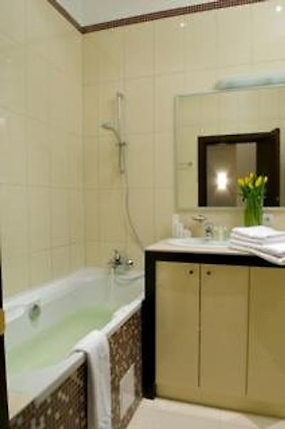 سناتر ویکتری اسکوار