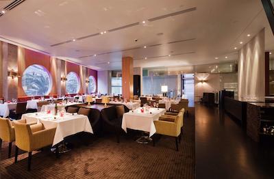 هیلتون سورفرز پارادیس رسیدنسز