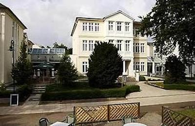 وپستالسبوم هتل اُستسیستراند