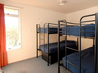 باس باکپاکرز رتروا