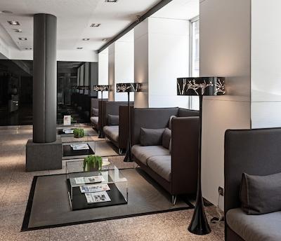 کاتالنیا پلازا مر