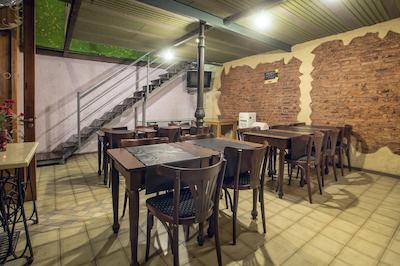 هستل پارادا