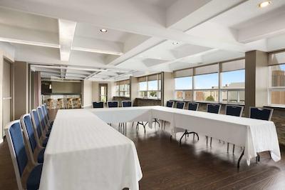 دز این اند سویتز نرد ب