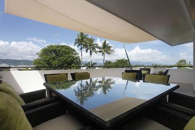 اسالتواتر لوکسوری اپارتمنتز