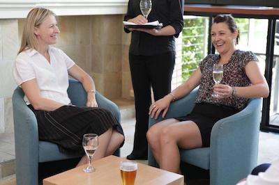 اتورا آلبوری