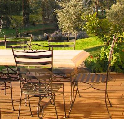 استات توسانی