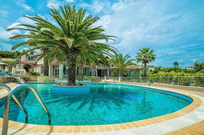 انا ماریا پارادیس