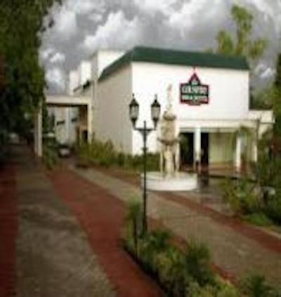 کانتری این اند سوئیتز بای رادیسون دهلی ساتباری