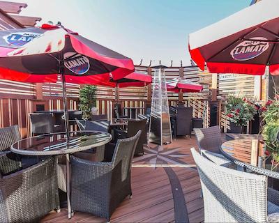 کلارین هتل اند کنفرنس سنتر