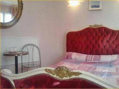 هتل دو پتیت تریانن