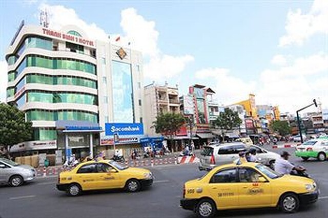 تک هتل دلوکس آیرپرت