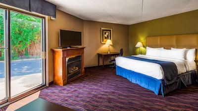 بست وسترن پلاس اُتاوا کاناتا هتل اند کنفرنس سنتر