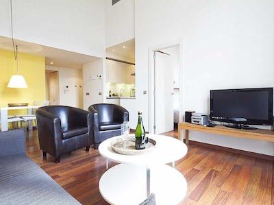 اینسید بارسلنا اپارتمنتز مرکات