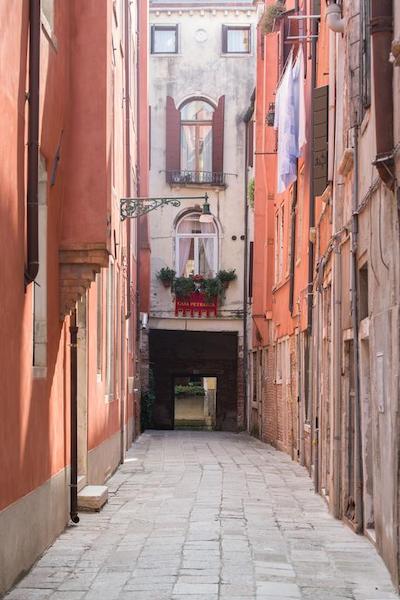 لکاندا کاسا پترارکا