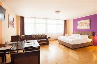 امک اپارتمنتز کودام