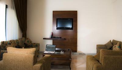 ویت هوس اپارتمنتز