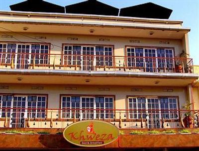 خوزا بد اند بریکفاست