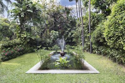 چاکرابونگز ویلاز