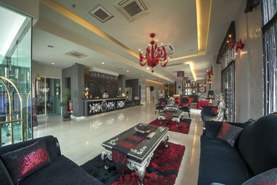 ارناا دلوکس