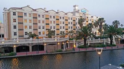 استیسی سنتوری سیتی