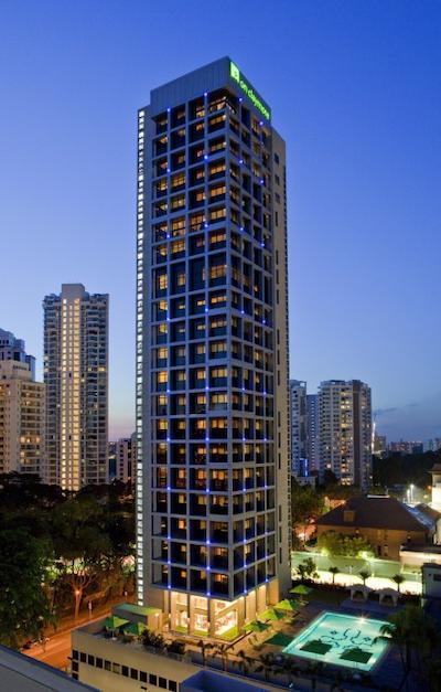 8 آن کلیمور سرویس رزیدنس